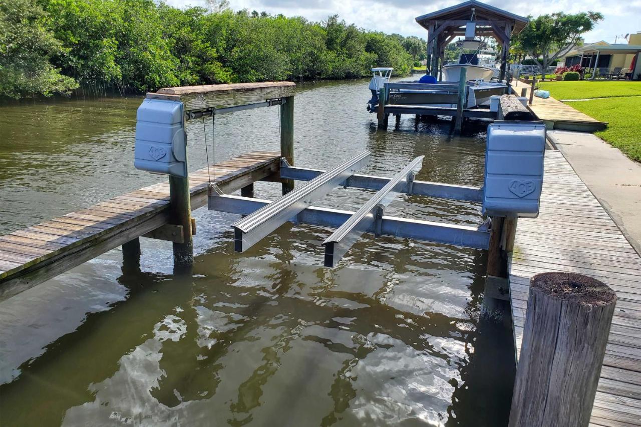 Merritt Island Home With Boat Dock On Canal Front! Bagian luar foto